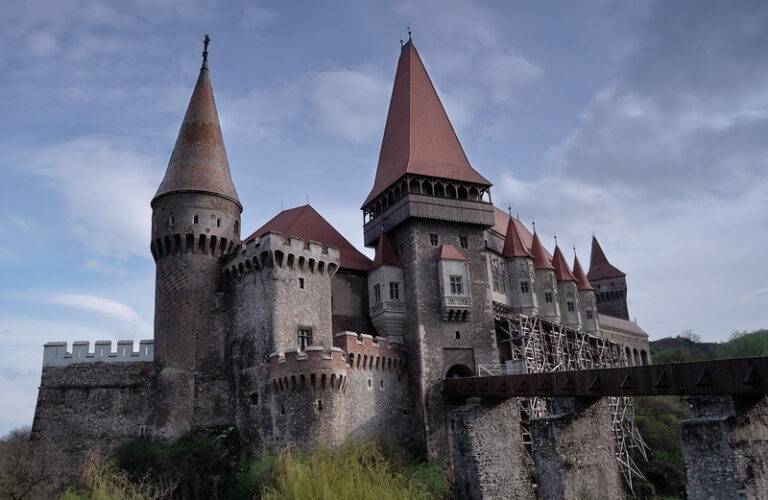 Castelul Corvinilor